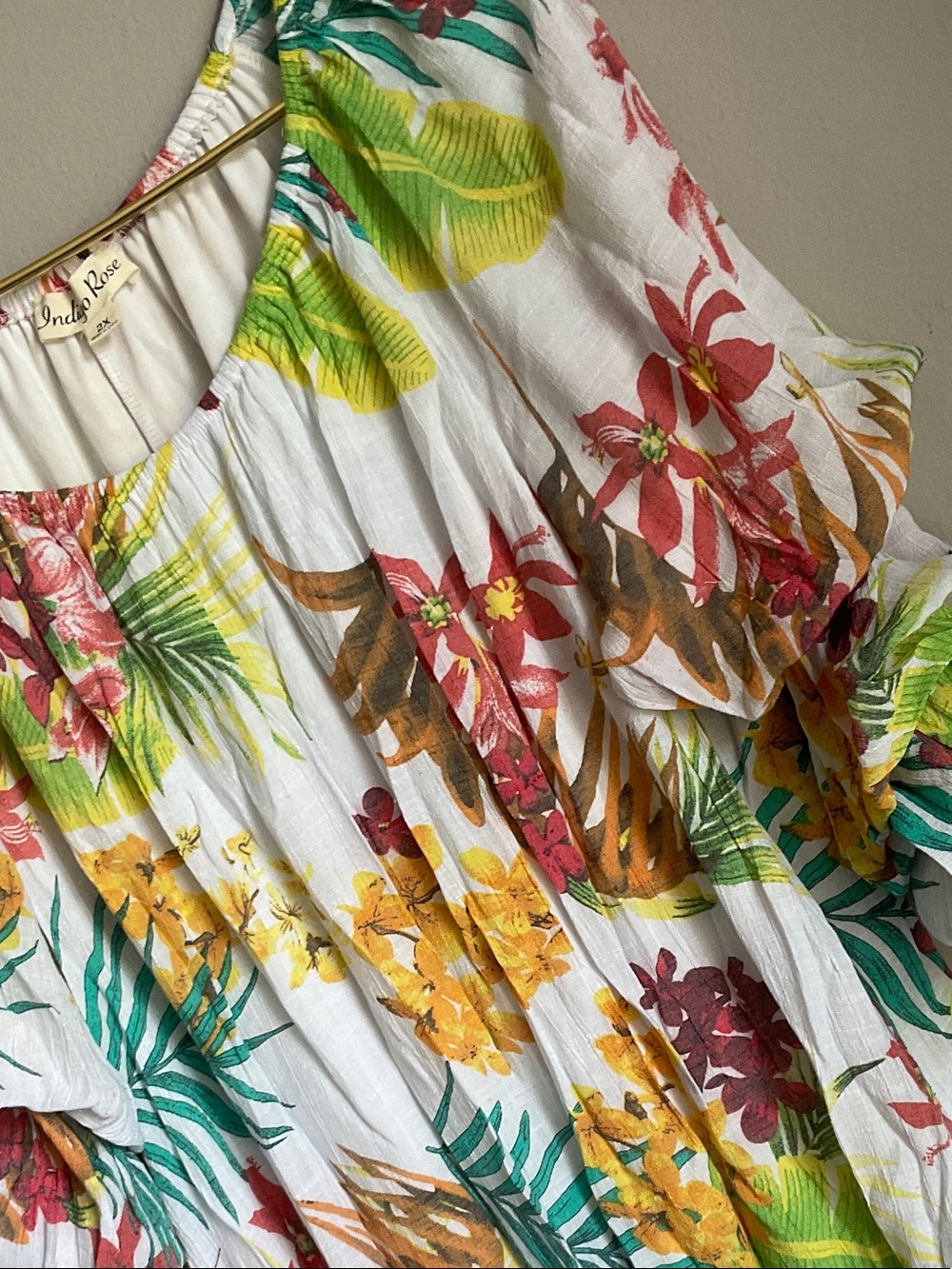 Floral Ruffle-Sleeve Midi Dress in White Multi - Picture 3 of 8